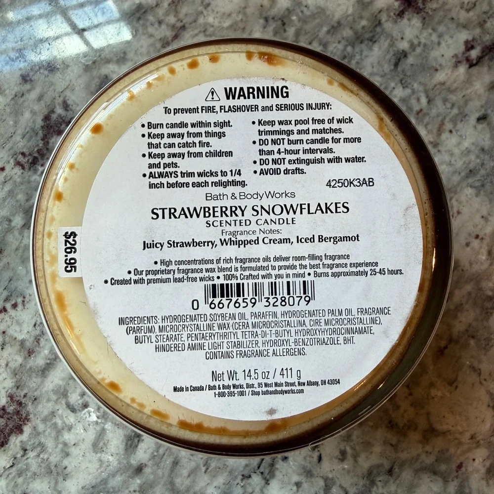 New Bath & Body Works "Strawberry Snowflakes" 3-wick Candle - Picture 3 of 3